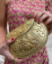 Bolso leaf metálico gold