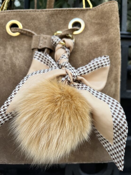 Llavero pompon camel
