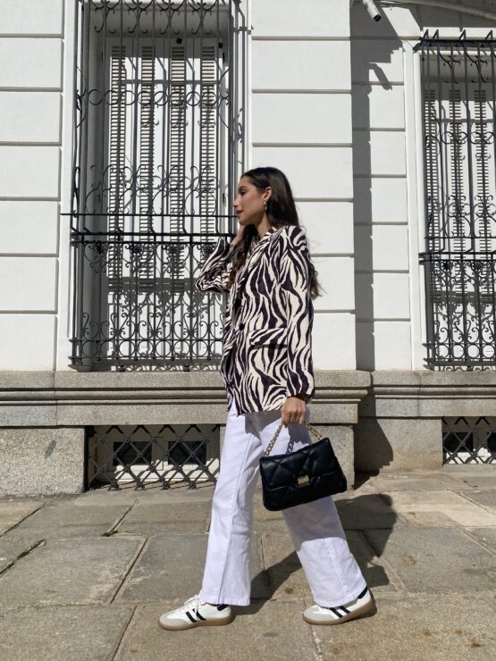 Blazer animal print - Imagen 3