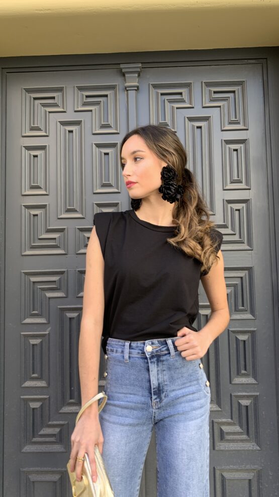 Camiseta shoulder pad negra - Imagen 2