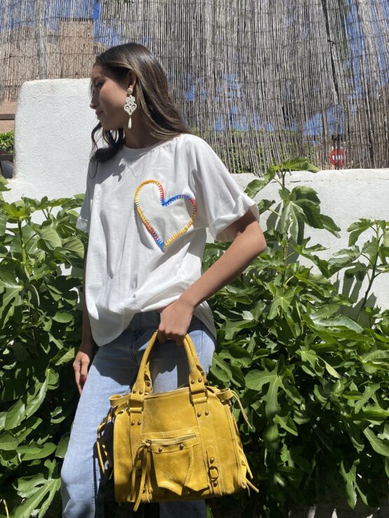 Camiseta bordado corazón - Imagen 3