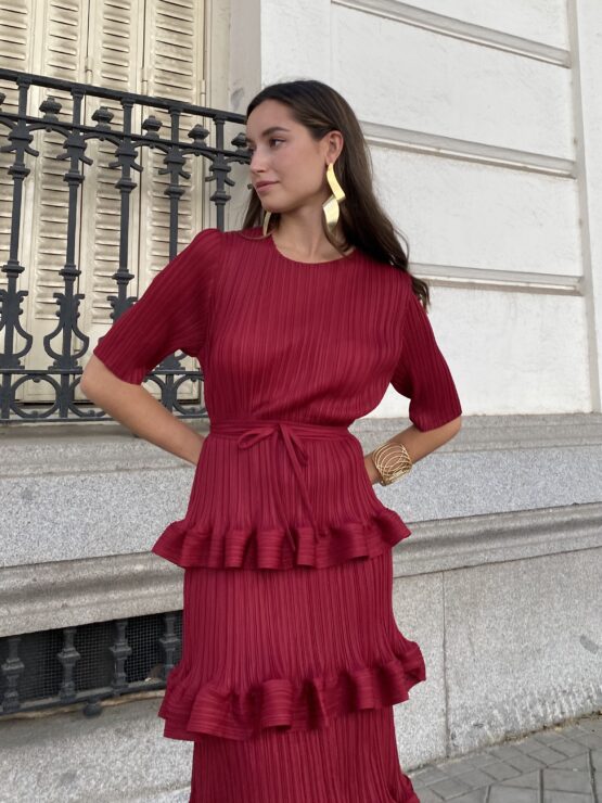 Vestido studio plisado volantes carmín - Imagen 6