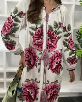 Vestido bordado punto de cruz  beige