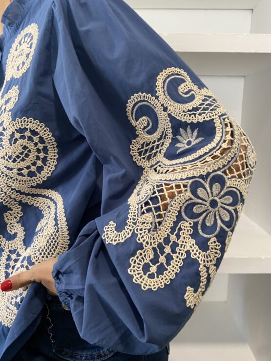 Blusa bordada Constantine blue - Imagen 2