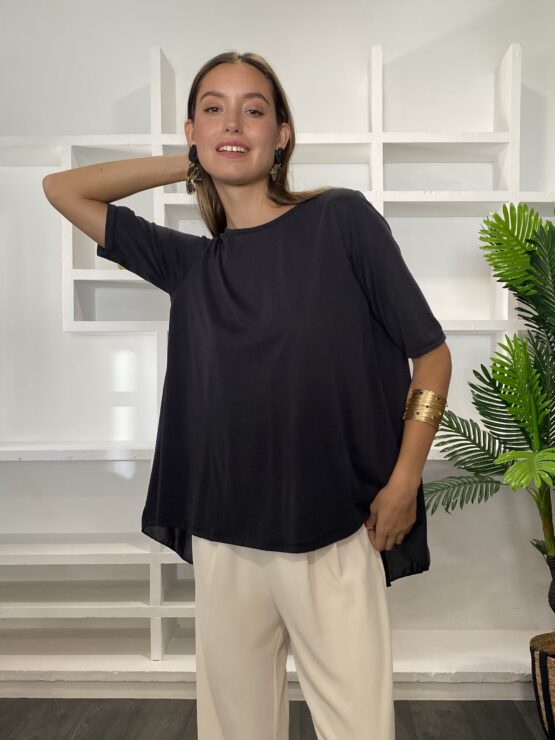 Camiseta tencel lyocel negra - Imagen 3