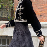 Chaqueta joya bordada terciopelo - Imagen 2