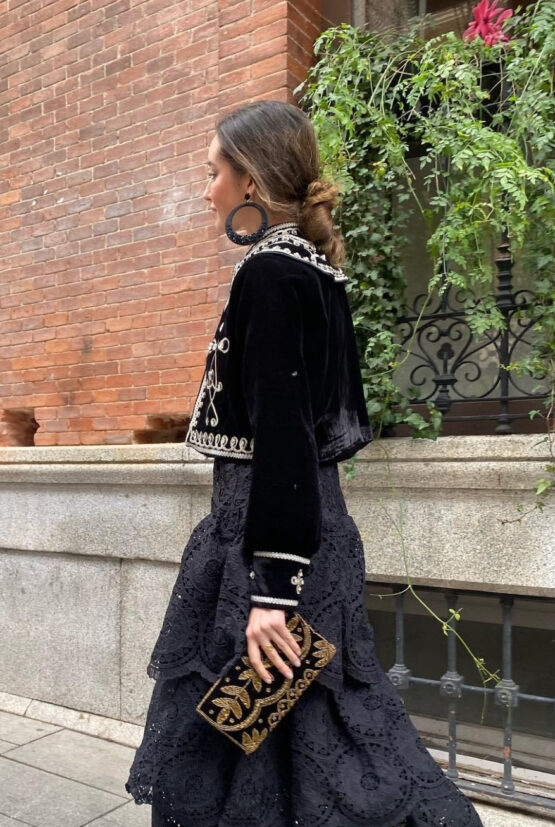Chaqueta joya bordada terciopelo - Imagen 6
