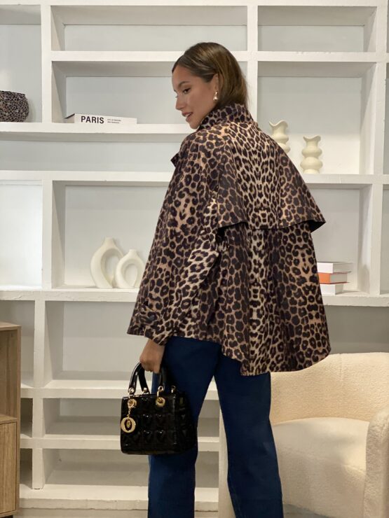 Capa cazadora leopardo impermeable - Imagen 3