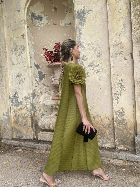 Vestido magnolia plisado pistacho - Imagen 8