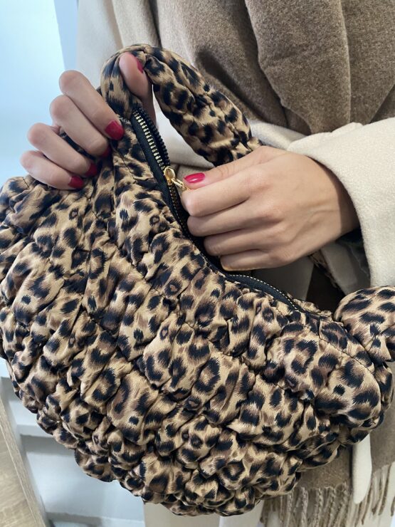 Bolso acolchado animal print - Imagen 3