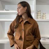 Chaqueta Chloe antelina camel