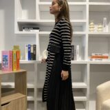 Vestido de rayas combinado con plisado - Imagen 10