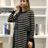 Vestido de rayas combinado con plisado