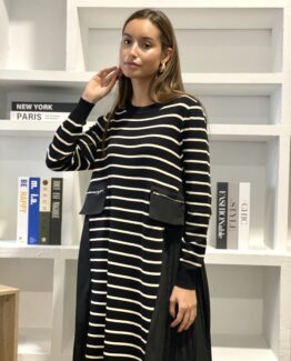 Vestido de rayas combinado con plisado