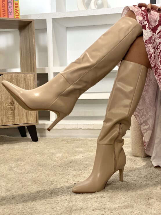 Bota alta efecto piel beige