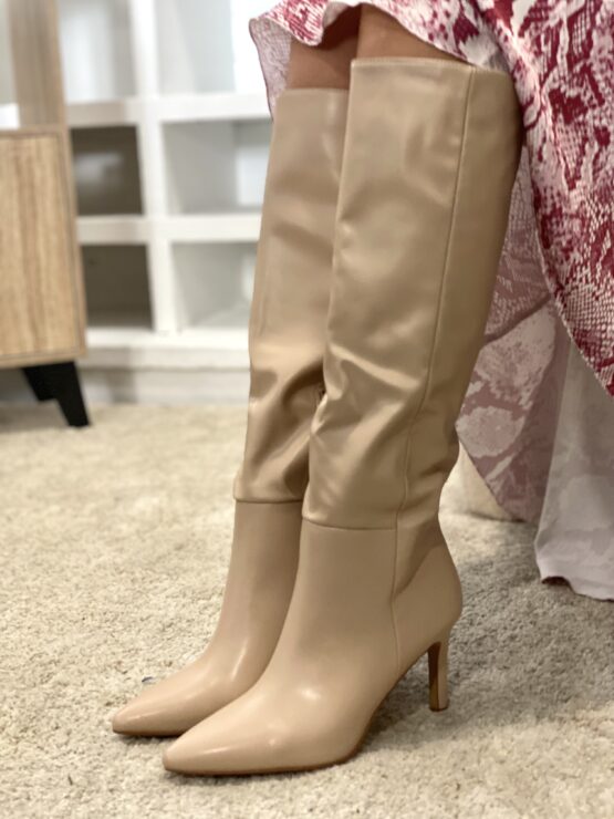 Bota alta efecto piel beige - Imagen 5