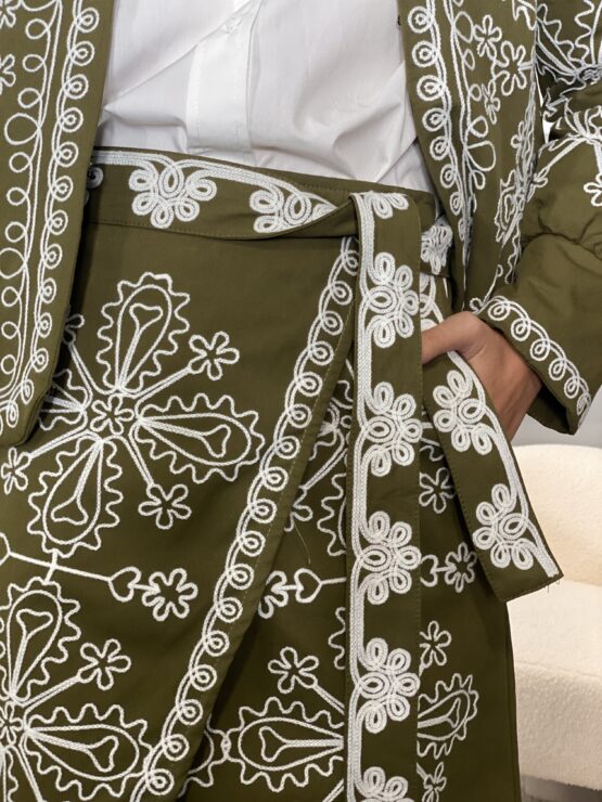 Conjunto bordado Mary - Imagen 2