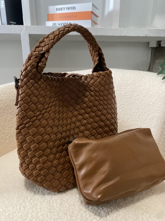 Bolso trenzado Benoit camel - Imagen 5