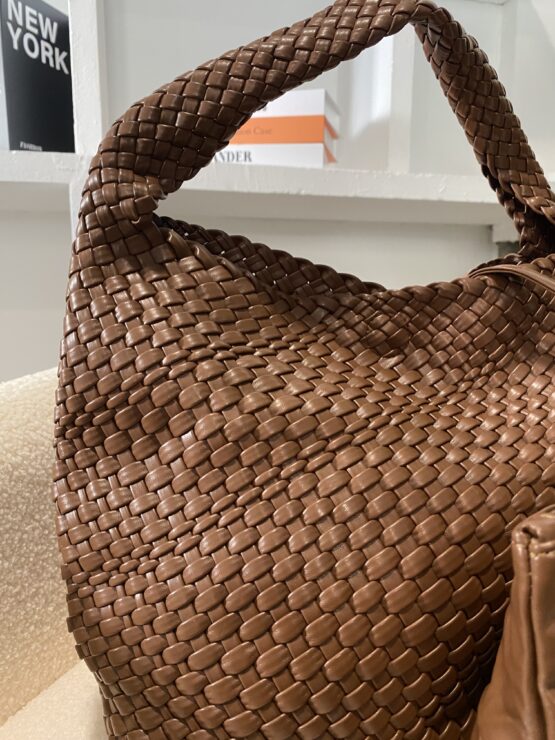Bolso Maxi trenzado Louis café - Imagen 6