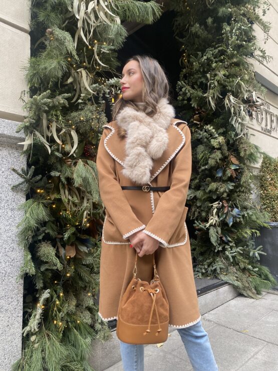 Abrigo Trento camel con cinto