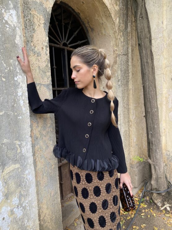 Chaqueta plisada pétalos Black
