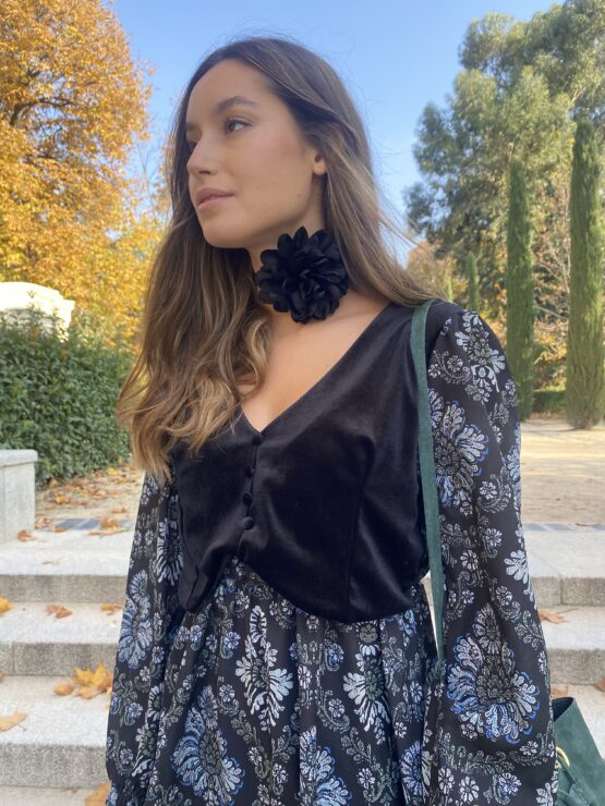 Vestido paisley con chaleco terciopelo - Imagen 2