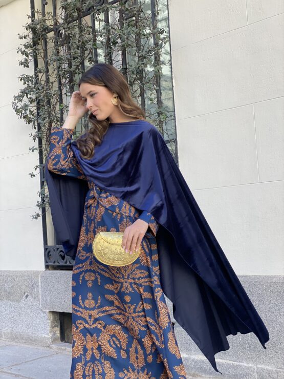 Capa bolonia de terciopelo azul