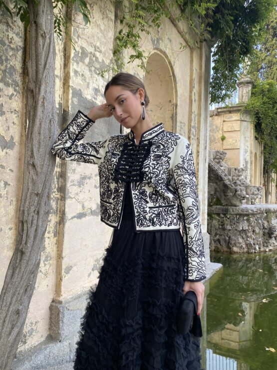Chaqueta bordada atelier - Imagen 8