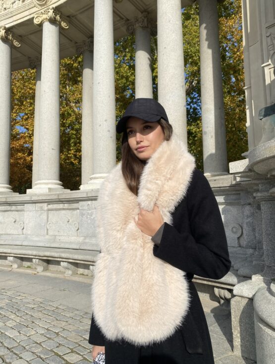 Estola pelo beige Kelly - Imagen 4