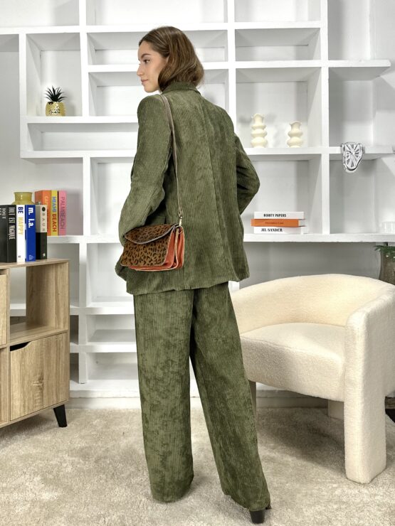 Traje paris  micropana verde - Imagen 6