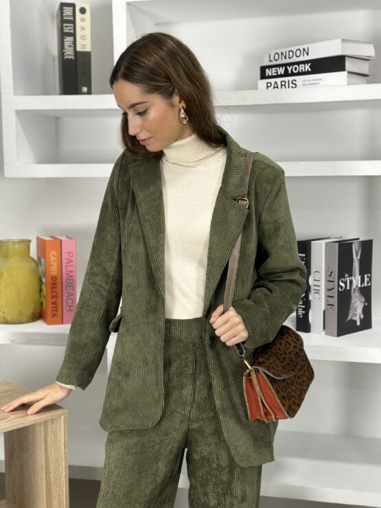 Traje paris  micropana verde - Imagen 3