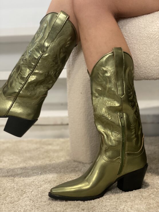 Bota metalizada bordada