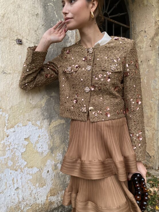 Chaqueta camel joya bordada