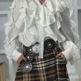 Blusa volantes y lazada blanca - Imagen 3