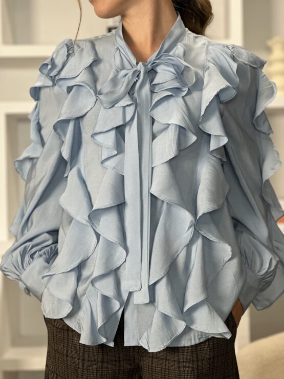 Blusa volantes y lazada azul - Imagen 3