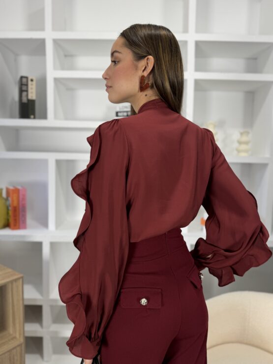 Blusa volantes y lazada burdeos - Imagen 4
