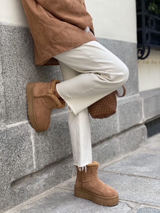 Bota pelo plataforma camel - Imagen 6