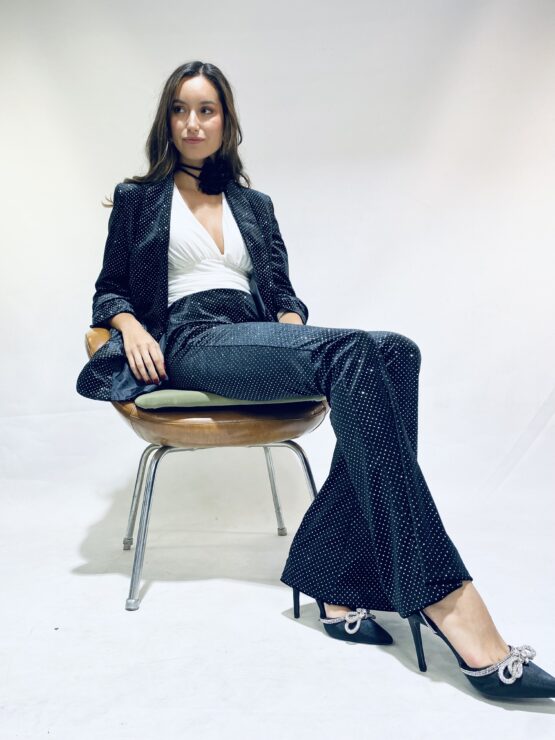 Conjunto terciopelo negro y brillos