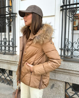 Plumas apresky camel