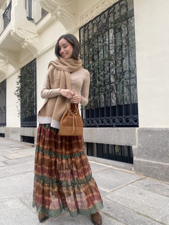 Bufanda camel y beige - Imagen 4