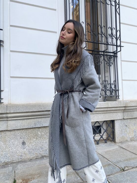 Abrigo lana flecos grey  con cinto