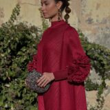 Vestido candela plisado dahlia red - Imagen 2