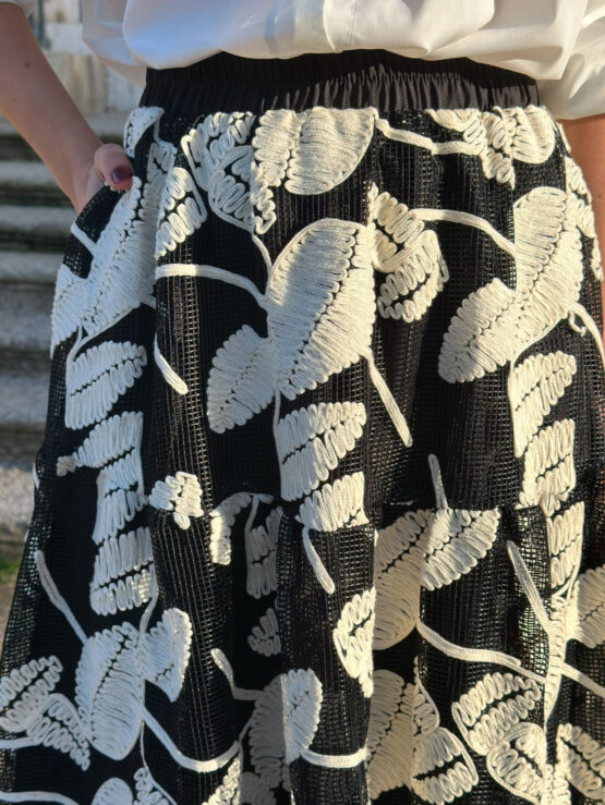 Falda bordada Celia - Imagen 2