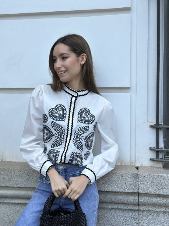 Camisa bordada candela black