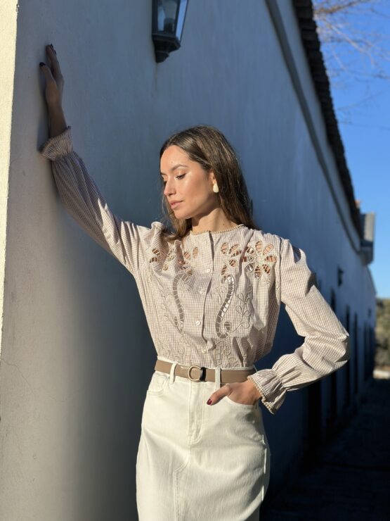 Blusa Micaela cuadro Vichy beige