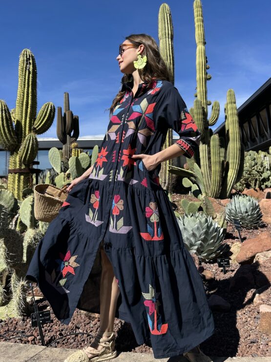 Vestido Marietta bordado azul marino