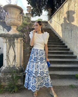 Falda Triana bordada azul