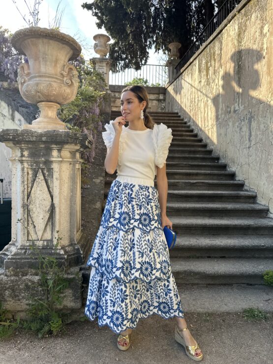 Falda Triana bordada azul