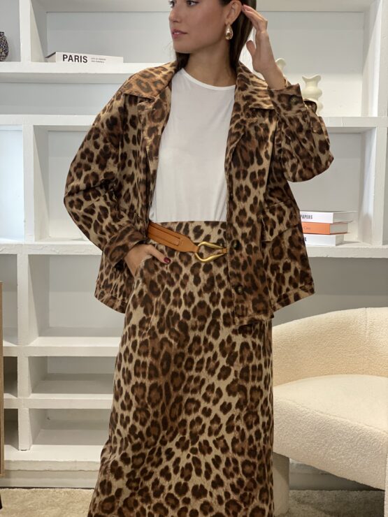 Cazadora Leopard