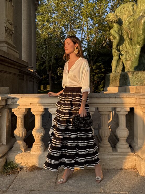Falda ronda volantes